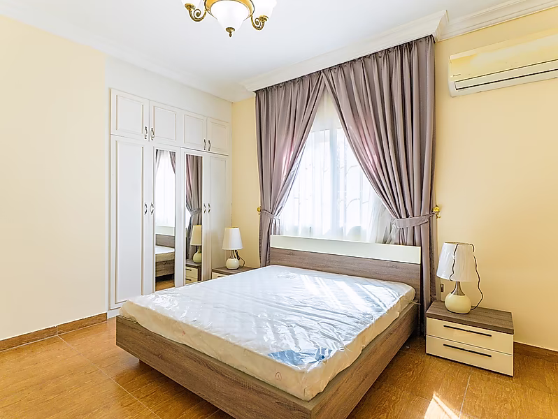 SPACIOUS 4BR + MAID VILLA | FAMILY COMPOUND - Photo 11