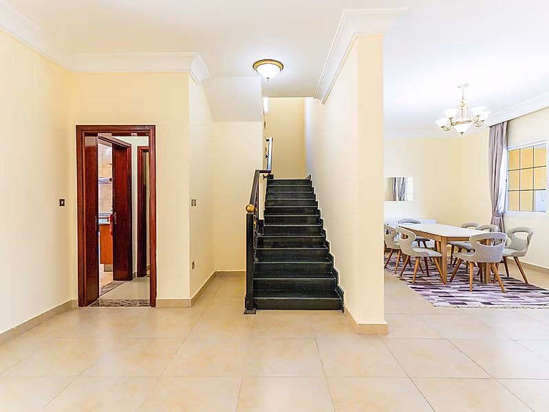 SPACIOUS 4BR + MAID VILLA | FAMILY COMPOUND - Photo 20