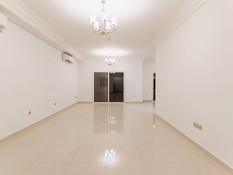 FAMILY COMPOUND | 4BR + MAID ROOM VILLA - Photo 1