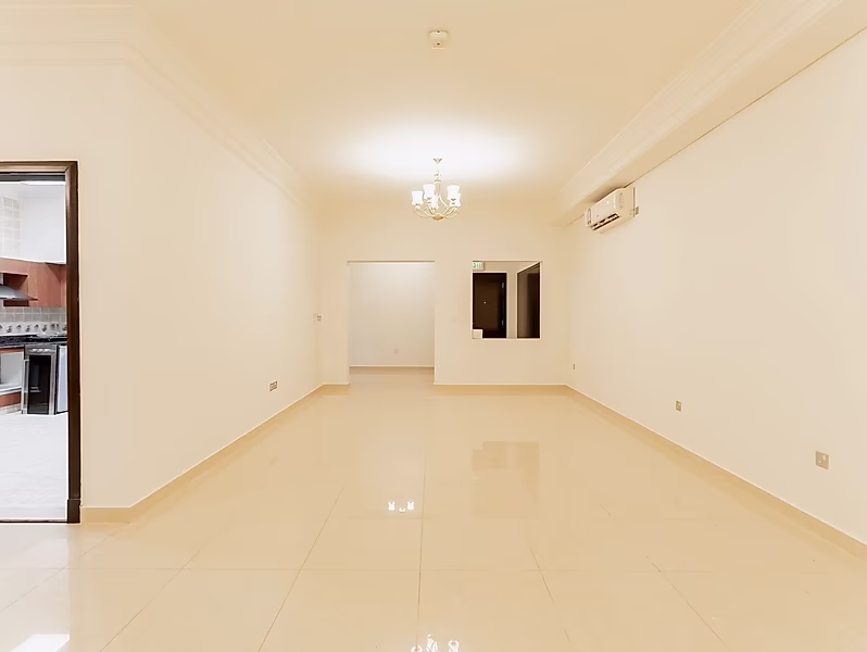 FAMILY COMPOUND | 4BR + MAID ROOM VILLA - Photo 6