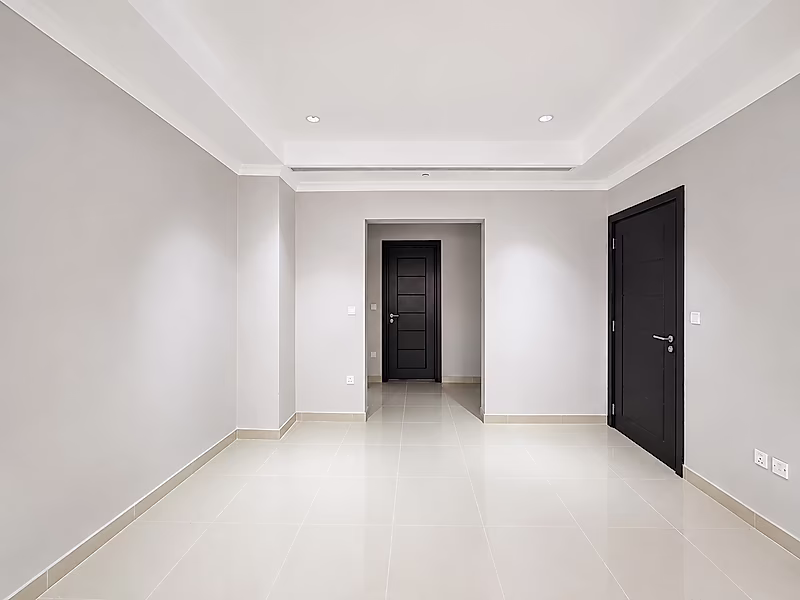 Spacious 1-Bedroom in Premium Tower | Balcony & Luxury Living - Photo 2