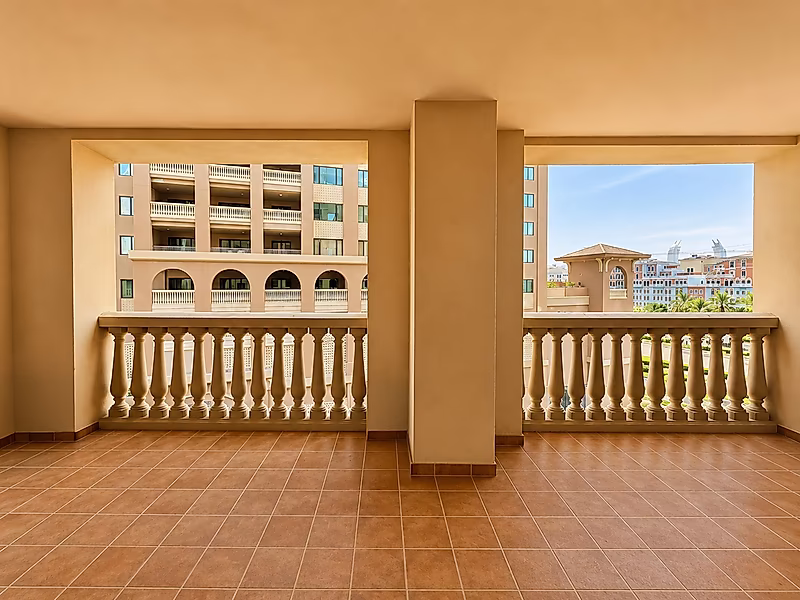 Spacious 1-Bedroom in Premium Tower | Balcony & Luxury Living - Photo 4