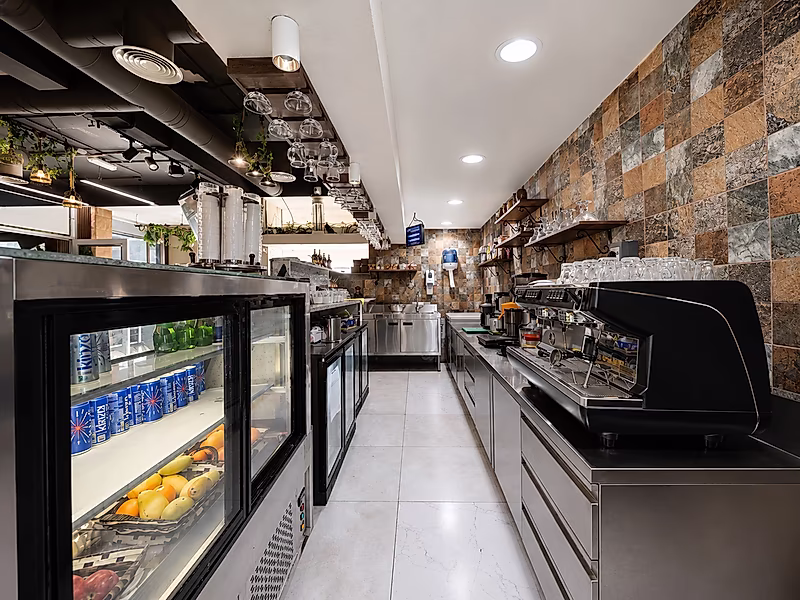 Restaurant, Cafe & Shisha Lounge For Sale In Doha - Photo 4