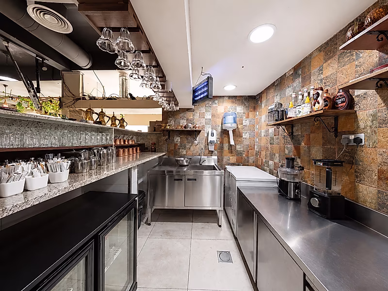Restaurant, Cafe & Shisha Lounge For Sale In Doha - Photo 12