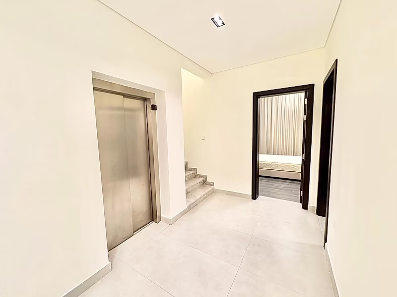 Luxury Furnished Villa for Sale in Simaisma | Pool, Garden & Elevator - Photo 5