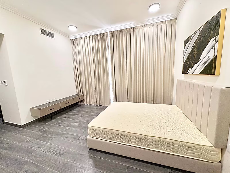 Luxury Furnished Villa for Sale in Simaisma | Pool, Garden & Elevator - Photo 8