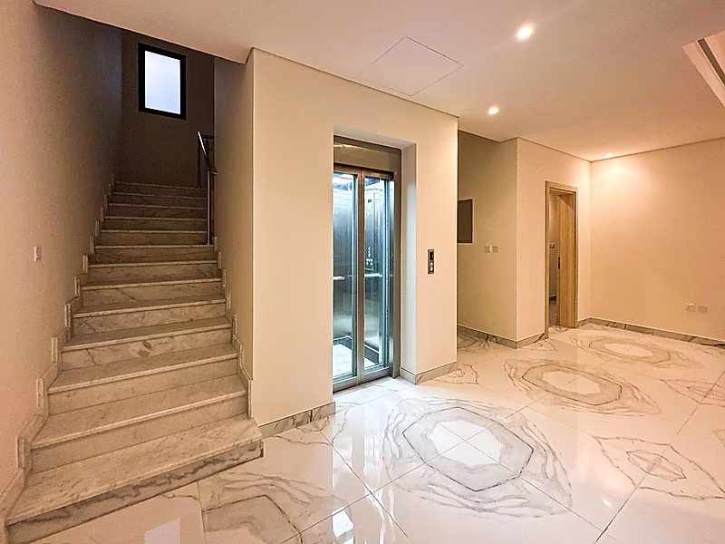 Luxury Furnished Villa for Sale in Simaisma | Pool, Garden & Elevator - Photo 21