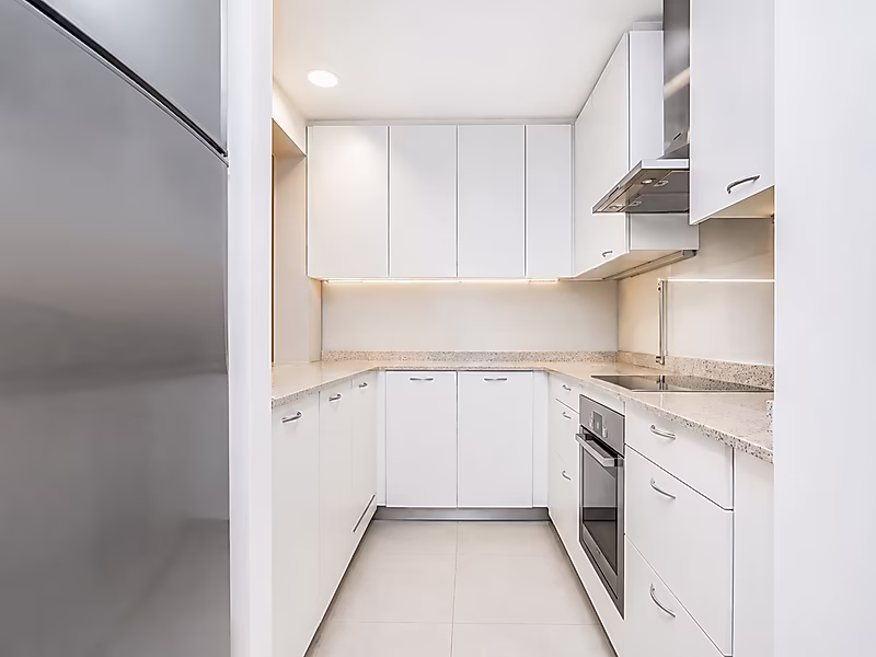 2BR Apartment | Sea View | Viva Bahriya, The Pearl - Photo 4