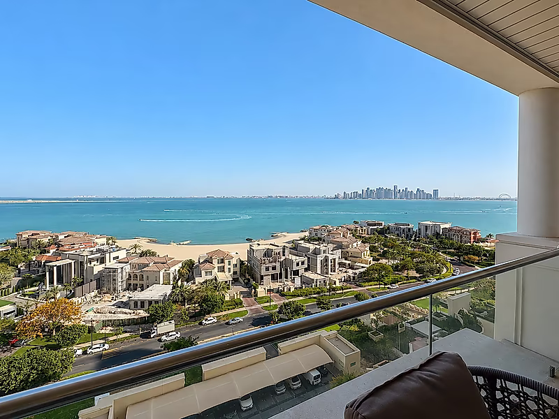 The Largest 1-Bedroom in Mutahidah Towers | 141 SQM | Full Sea & West Bay Views | Luxury Furnished - Photo 2
