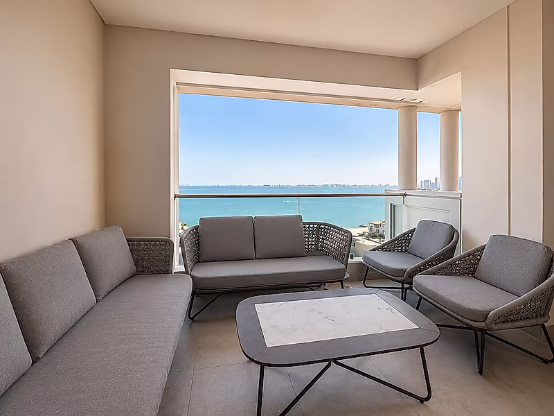 The Largest 1-Bedroom in Mutahidah Towers | 141 SQM | Full Sea & West Bay Views | Luxury Furnished - Photo 3