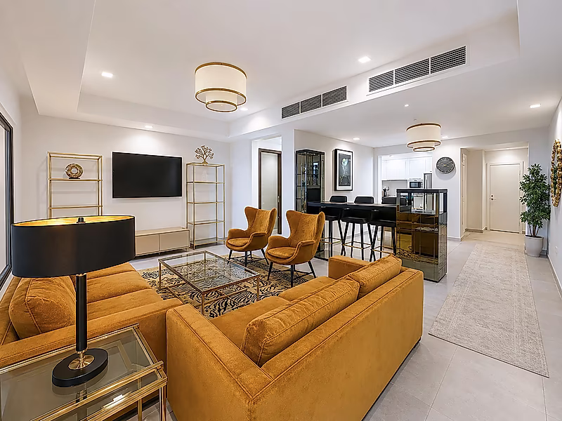 The Largest 1-Bedroom in Mutahidah Towers | 141 SQM | Full Sea & West Bay Views | Luxury Furnished - Photo 1