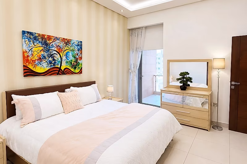 BILLS IN! MODERN 2-BEDROOM WITH ELEGANT FINISHES - Photo 4