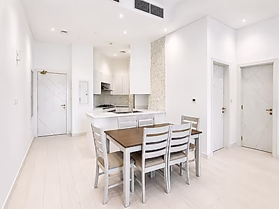MODERN 1BR WITH POOL - BOULEVARD VIEW