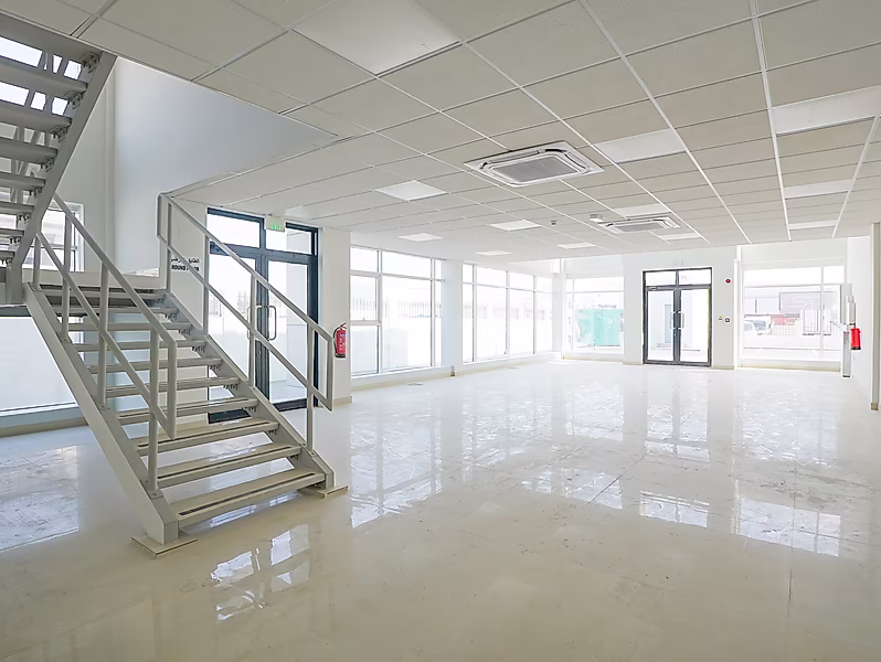 EXCEPTIONAL WAREHOUSE | BIRKAT AL AWAMER - Photo 5