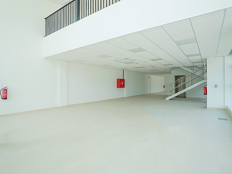 EXCEPTIONAL WAREHOUSE | BIRKAT AL AWAMER - Photo 6