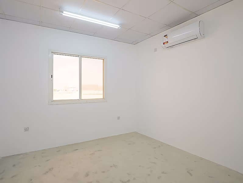 EXCEPTIONAL WAREHOUSE | BIRKAT AL AWAMER - Photo 18