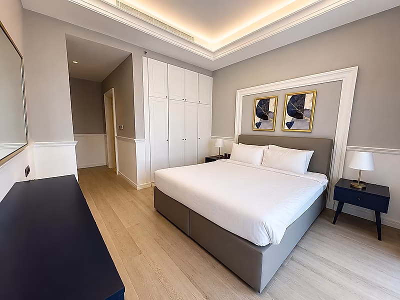 Prime Investment Opportunity | Fully Furnished & Tenanted 1-Bedroom Apartment in Al Sadd - Photo 2