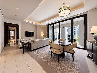 LUXURIOUS 2-BEDROOM + STUDY WITH PREMIUM FINISHES