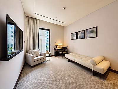 LUXURIOUS 2-BEDROOM + STUDY WITH PREMIUM FINISHES