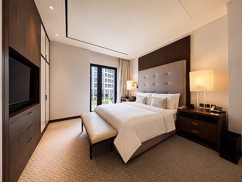 LUXURIOUS 2-BEDROOM + STUDY WITH PREMIUM FINISHES - Photo 4