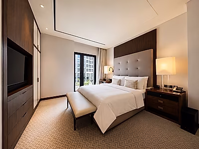 LUXURIOUS 2-BEDROOM + STUDY WITH PREMIUM FINISHES