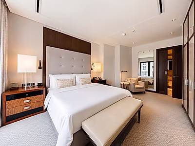 LUXURIOUS 2-BEDROOM + STUDY WITH PREMIUM FINISHES