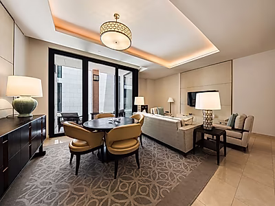 ELEGANTLY STYLED! 2-BEDS WITH COZY AMBIANCE