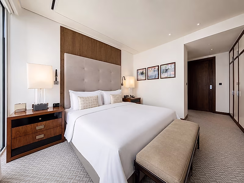 ELEGANTLY STYLED! 2-BEDS WITH COZY AMBIANCE - Photo 6