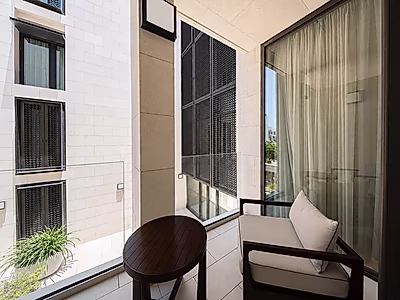 ELEGANTLY STYLED! 2-BEDS WITH COZY AMBIANCE