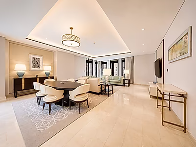 PRESTIGIOUS FAMILY LIVING! 4-BR DUPLEX APARTMENT