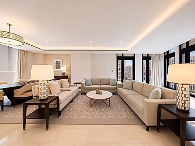 PRESTIGIOUS FAMILY LIVING! 4-BR DUPLEX APARTMENT
