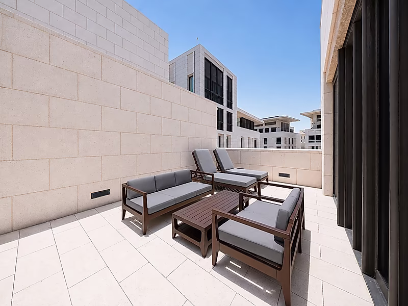 PRESTIGIOUS FAMILY LIVING! 4-BR DUPLEX APARTMENT - Photo 8