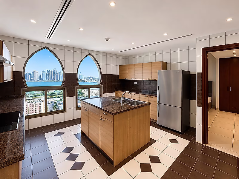 5-Bedroom Penthouse with Panoramic Qatar Views & 5-Star Amenities - Photo 3