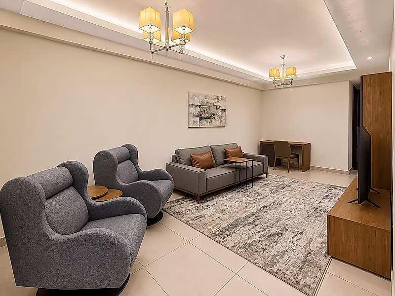 5-Bedroom Penthouse with Panoramic Qatar Views & 5-Star Amenities - Photo 7