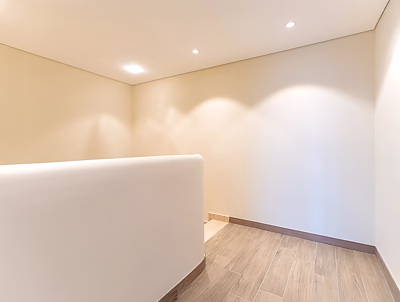 LUXURY BEACHFRONT TOWNHOUSE | BRAND NEW 2BR+MAID IN LUSAIL - Photo 4