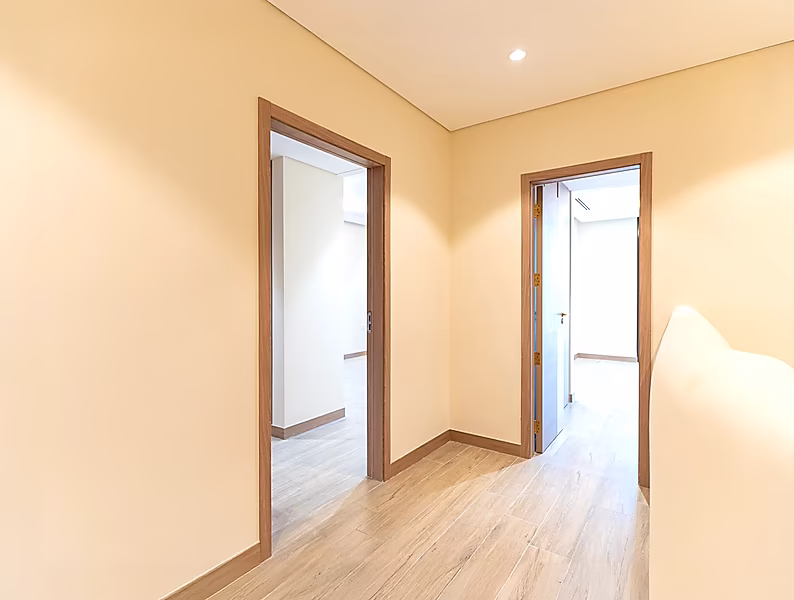 LUXURY BEACHFRONT TOWNHOUSE | BRAND NEW 2BR+MAID IN LUSAIL - Photo 14