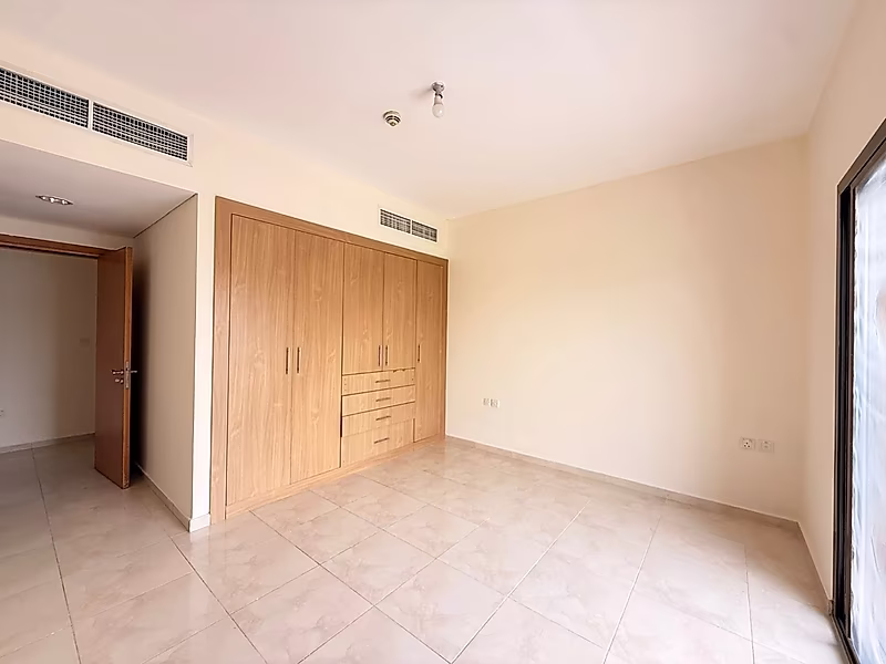 Premium Stadium View | 3BR Apartment - Photo 2
