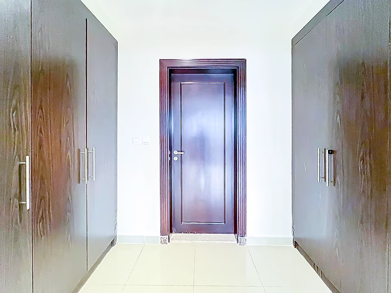 Elegant 1-Bedroom Apartment | Porto Arabia, The Pearl - Photo 11