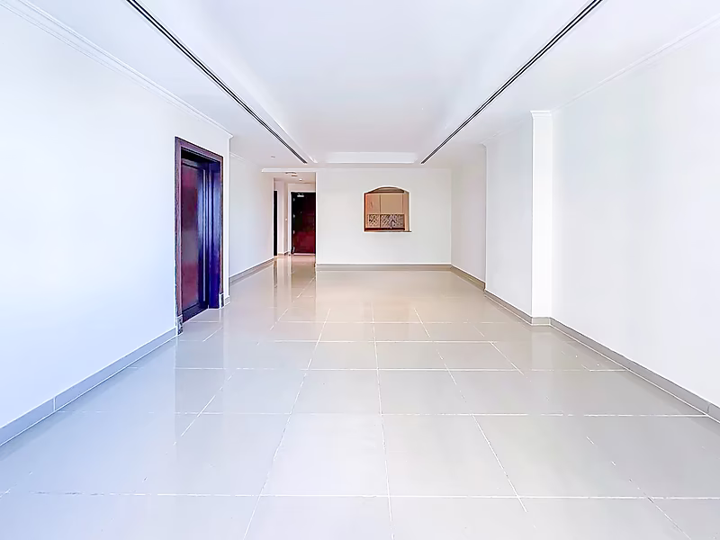 Elegant 1-Bedroom Apartment | Porto Arabia, The Pearl - Photo 13