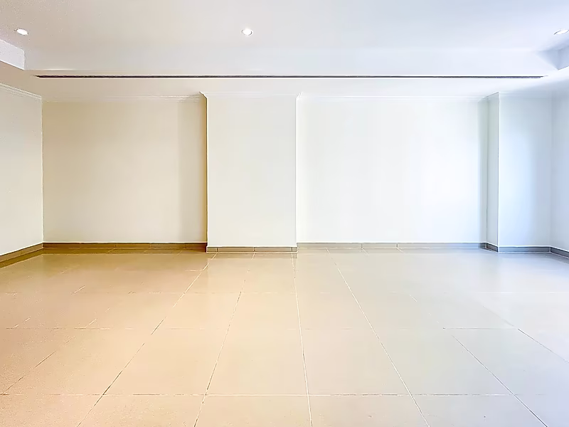 Elegant 1-Bedroom Apartment | Porto Arabia, The Pearl - Photo 14