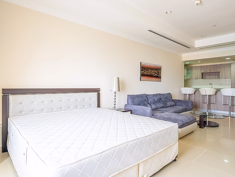 QATAR COOL INCLUDED | FURNISHED STUDIO IN THE PEARL - Photo 6