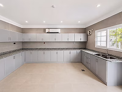 LUXURY MANSION WITH PENTHOUSE & MAJLIS FOR SALE