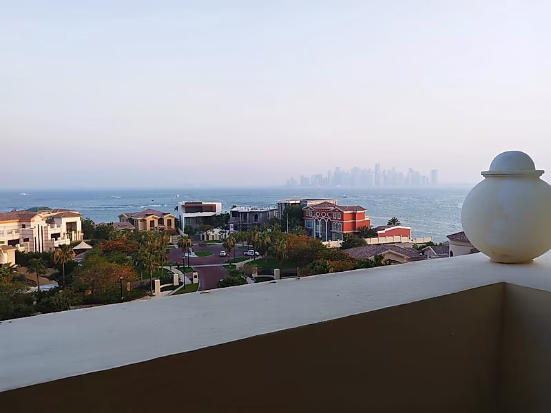 STUNNING FULL SEA VIEWS 2 BEDS | TITLE DEED READY - Photo 1