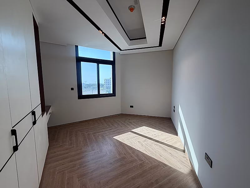 Exquisite 2BR Apartment with Luxury Finishes - Photo 9