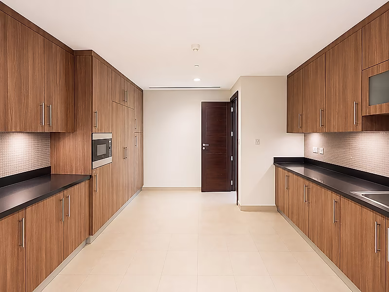 MASSIVE | 3 BEDROOM + MAID | PREMIUM TOWER | PRIVATE BEACH ACCESS | THE PEARL - Photo 3