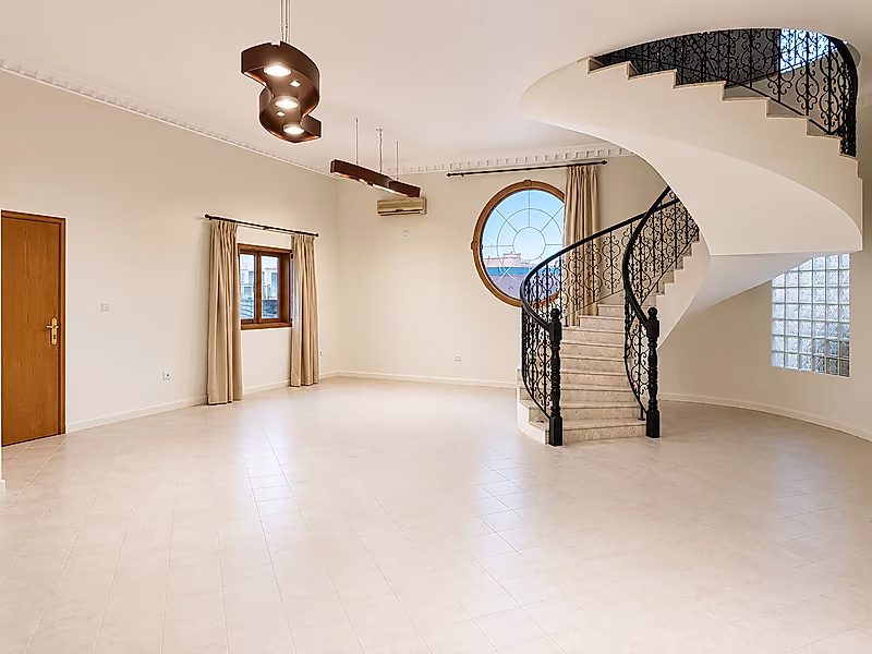 Exclusive Investment Opportunity | Standalone Villa on 1,225 SQM Plot in Prestigious Legtaifiya - Photo 3