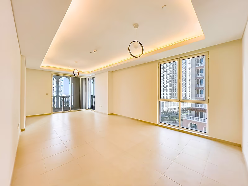 BILLS IN! HUGE 2 BEDS SF IN VIVA BAHRIYA - Photo 1