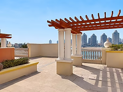 LUXURY PENTHOUSE WITH HUGE TERRACE & CITY VIEW