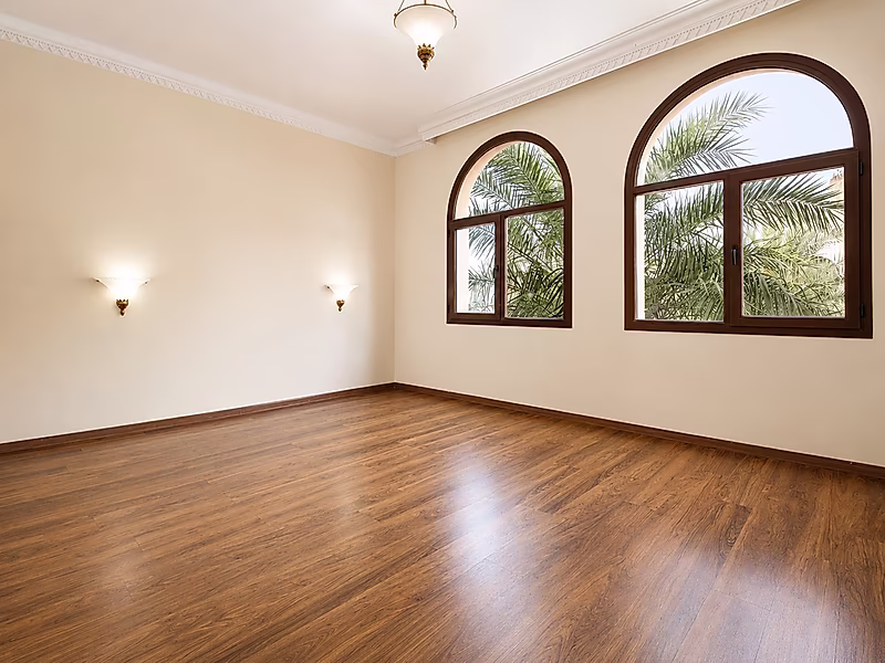 EXCEPTIONAL DESIGN 5BR+MAID SOPHISTICATED VILLA - Photo 3