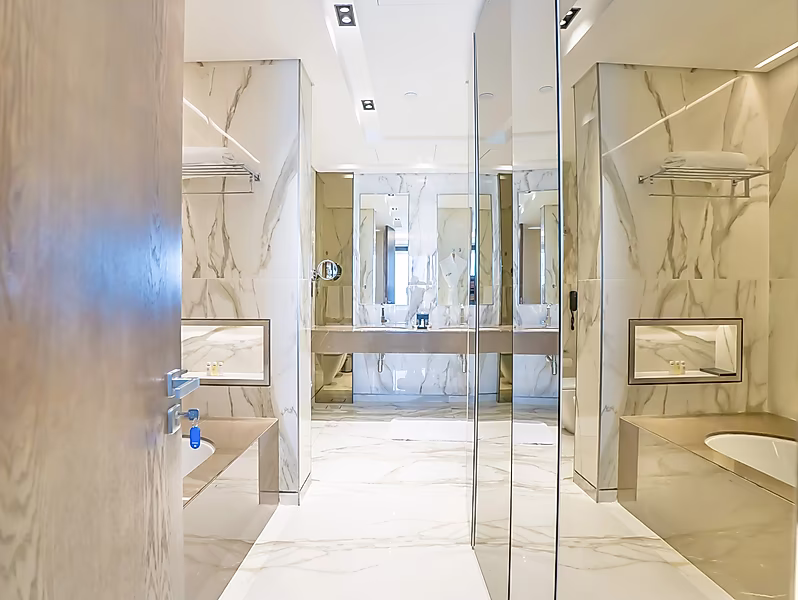 EXCLUSIVE 1BR IN LUSAIL MARINA WITH SEA VIEW - Photo 3
